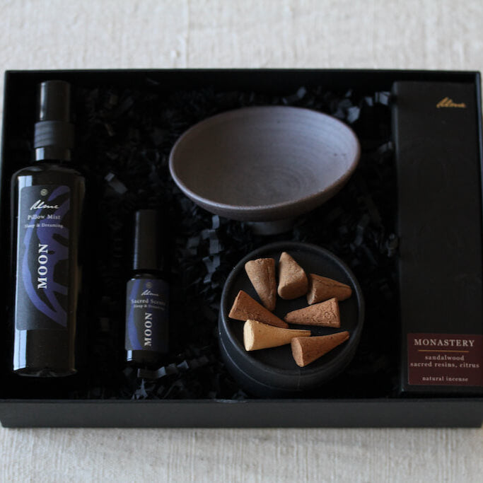 VENUSIAN Natural Incense Set ~ with incense chalice and hand rolled aloeswood