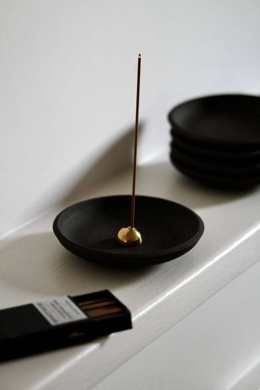SMUDGING DISH : Black Stoneware