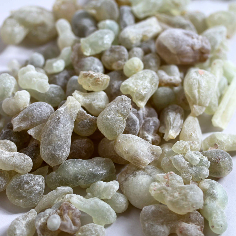 SMUDGING HERBS: BOSWELLIA SACRA ~ DEEP GREEN HOJARI (Frankincense Resin)