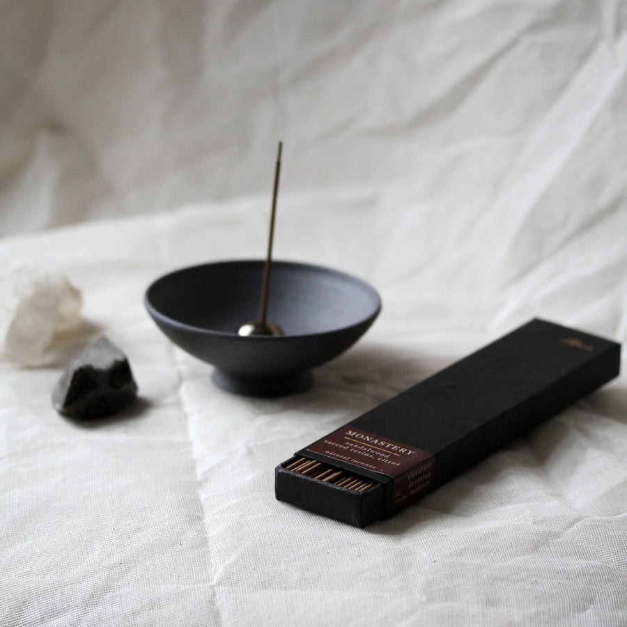 Mineral Purple, Incense Chalice in Terracotta. Zen. Artisan Made