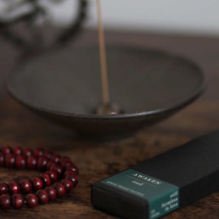 AWAKEN: Aloeswood/ Oud ~ Natural Incense Sticks